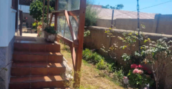 Casa con dos departamentos anexos, Concón