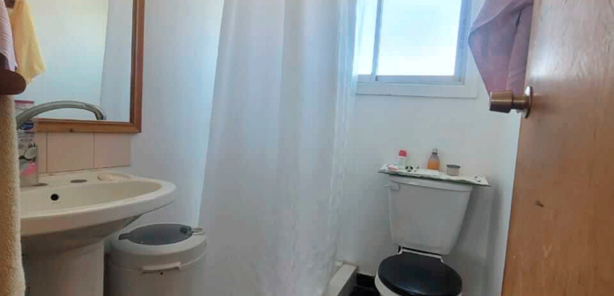 Casa con dos departamentos anexos, Concón