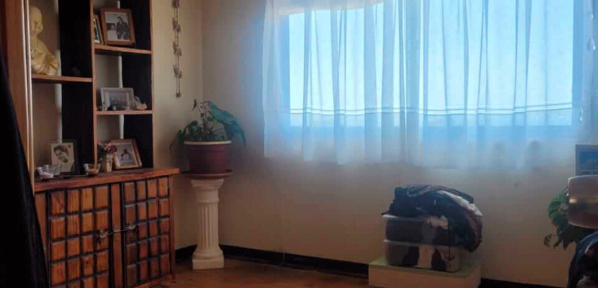 Casa con dos departamentos anexos, Concón