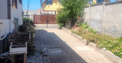 Casa con dos departamentos anexos, Concón