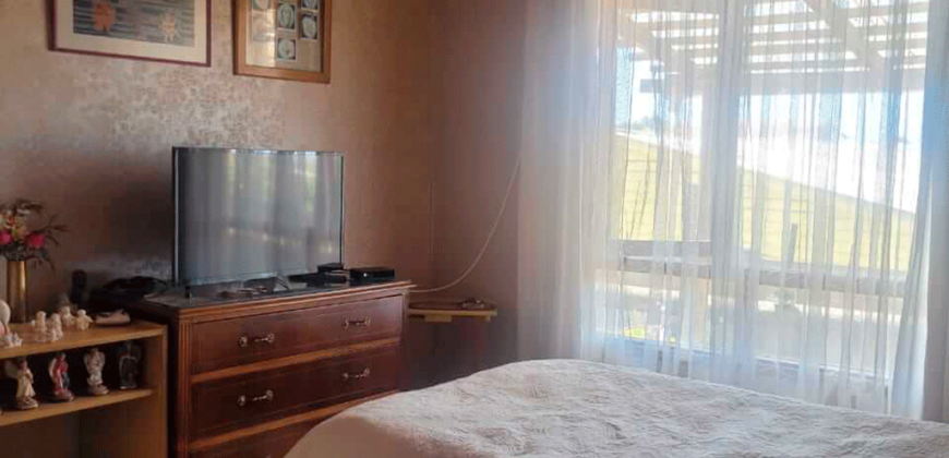 Casa con dos departamentos anexos, Concón