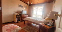 Casa con dos departamentos anexos, Concón