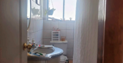 Casa con dos departamentos anexos, Concón