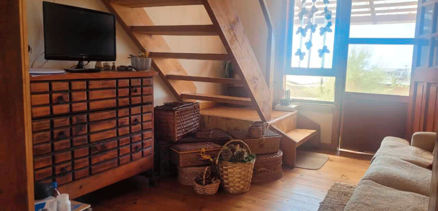 Casa con dos departamentos anexos, Concón