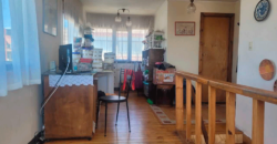 Casa con dos departamentos anexos, Concón