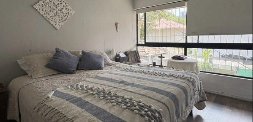 Venta casa en Miraflores bajo