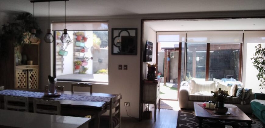 Hermosa casa en venta, sector residencial Concón